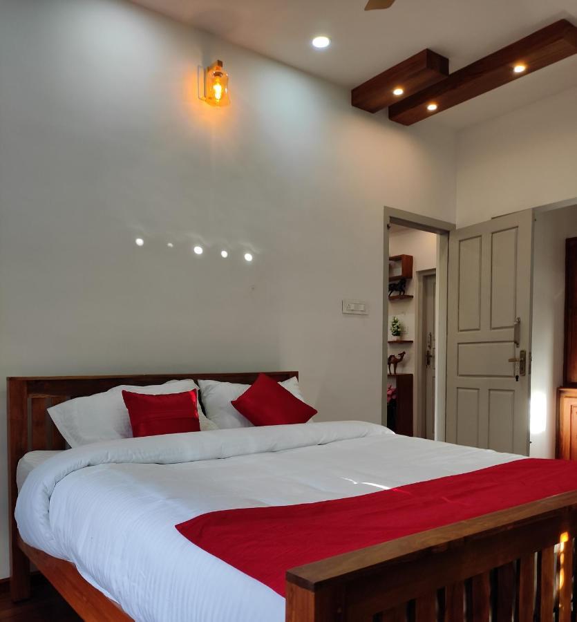 Moon Homestay Santhanpara Eksteriør billede